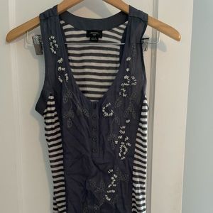 Detailed tank top